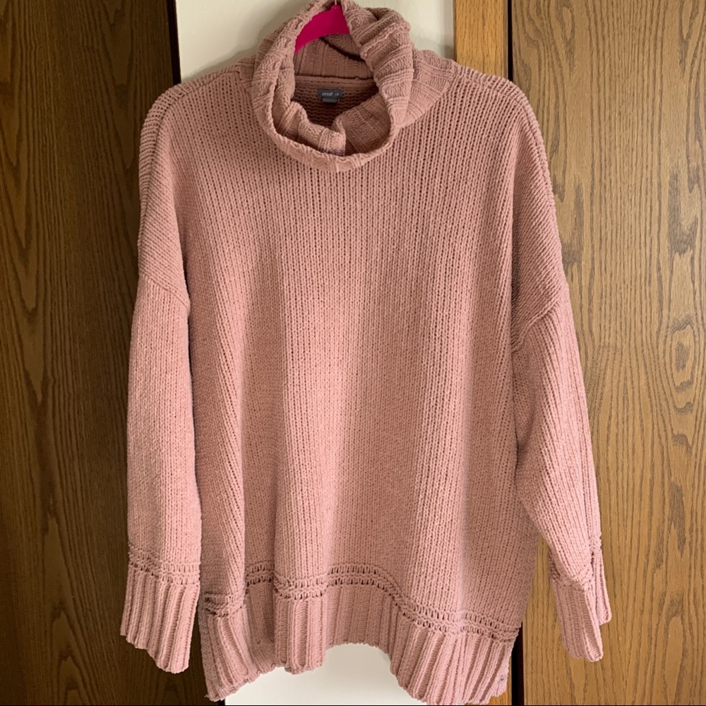 BNWOT Aerie oversized turtle neck sweater
